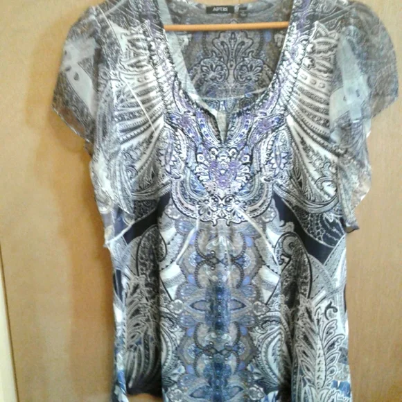 Shirt - Picture 1 of 1